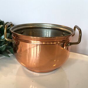 Sweet little vintage copper pot; made in Korea must see